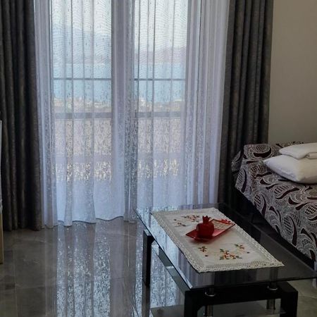 Miri'S Villa Sarandë Exterior foto